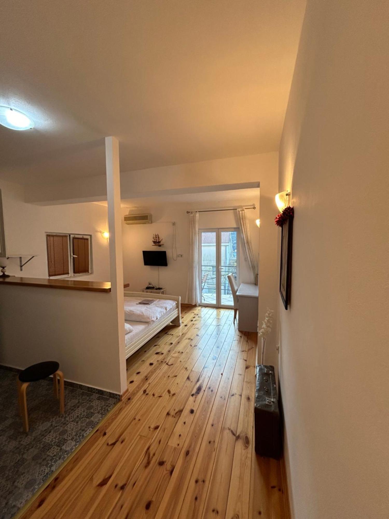 Club Neni Hotel 科托尔 外观 照片
