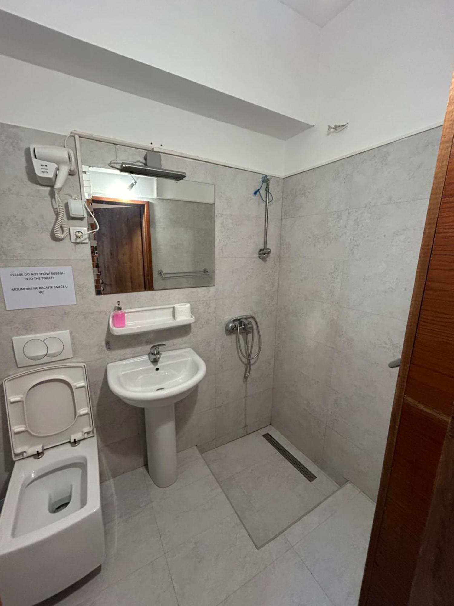 Club Neni Hotel 科托尔 外观 照片